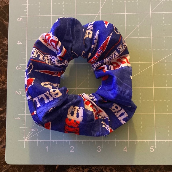 🎉 3 for $15: Handmade: Buffalo Bills Hair Scrunchie - Picture 1 of 3